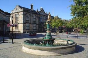 Haddington fountain topped by Samson